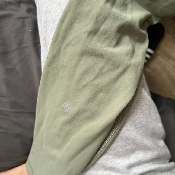 Lululemon Wunder Train High-Rise 25" Size 4  in Willow Green or Laurel Green - Picture 5 of 12